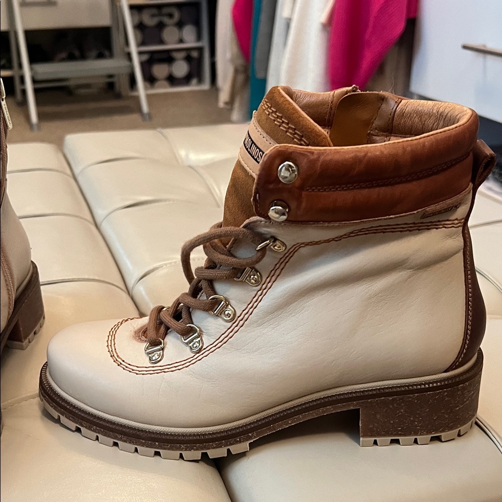 Pikolinos Tan and Cream Lace-Up Boots - Picture 2 of 6
